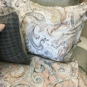 Pottery Barn Mallorie Organic Reversible Duvet Cover (2) and 2 Shams.  Size King